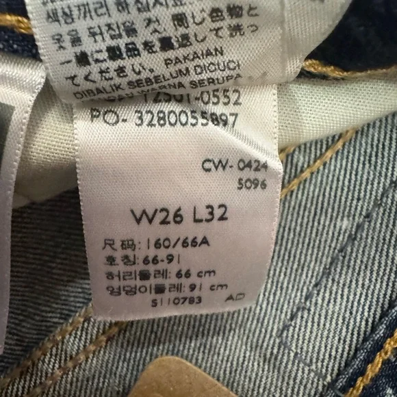 Women’s Levi’s 501 Bandana Jeans - Picture 6 of 6